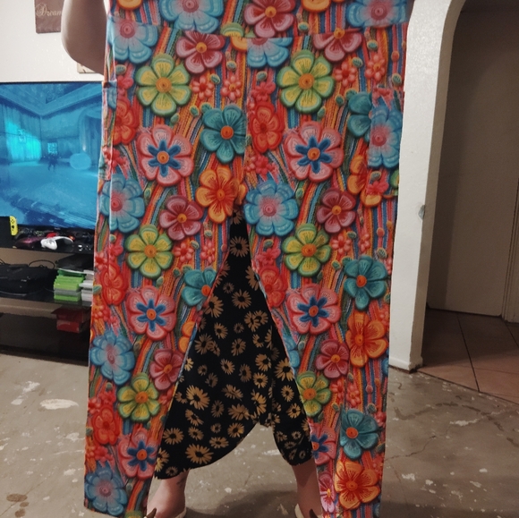 Leggings - Picture 2 of 5